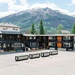 Mount Robson Inn