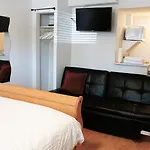 Caruso\'S Accommodation