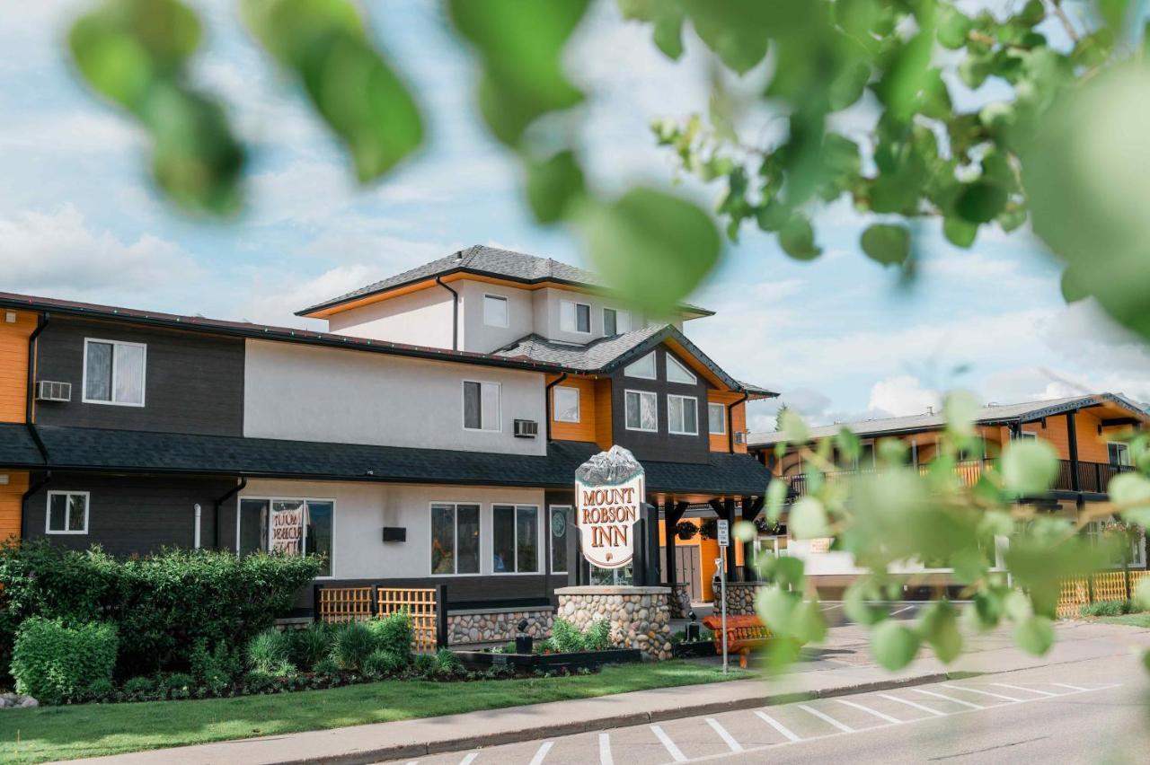 Mount Robson Hotel