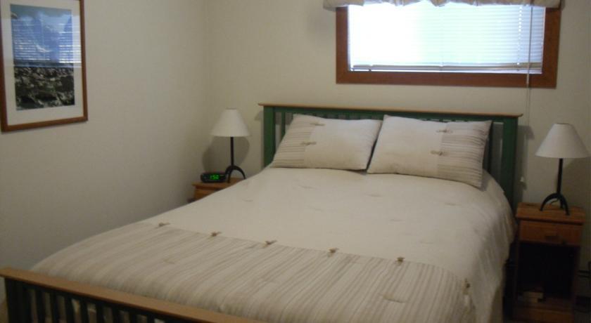 Cedar House Guest house