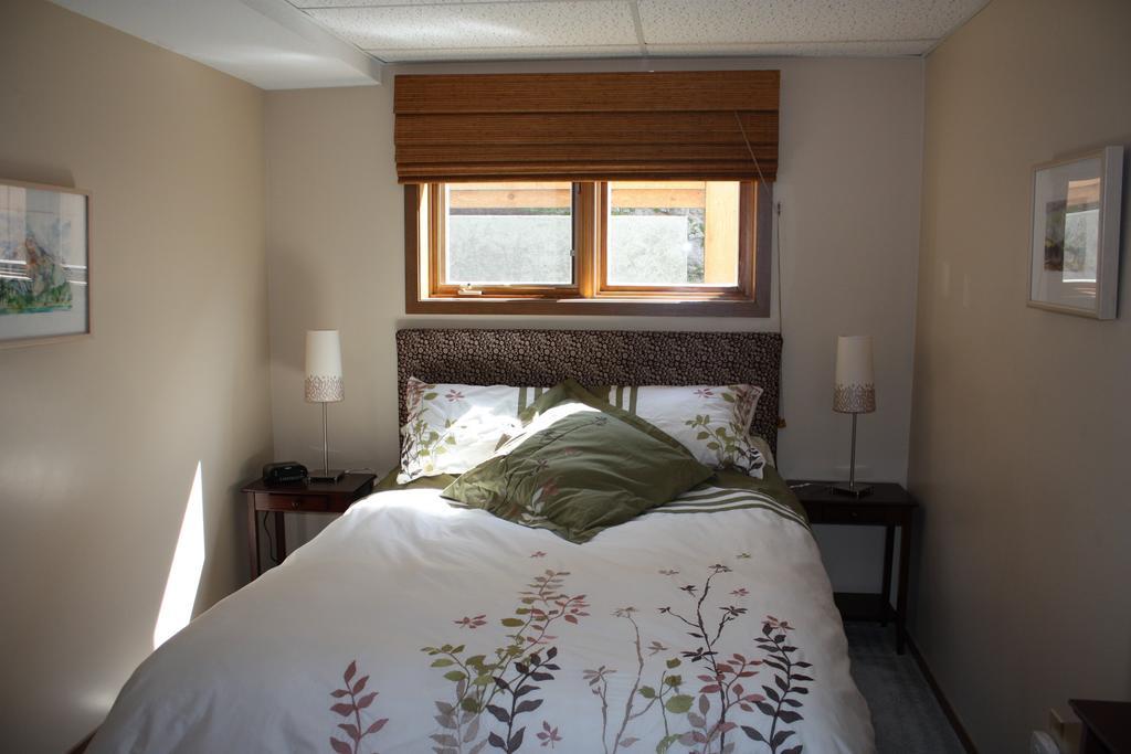 Aven's Haven Bed & Breakfast 4*