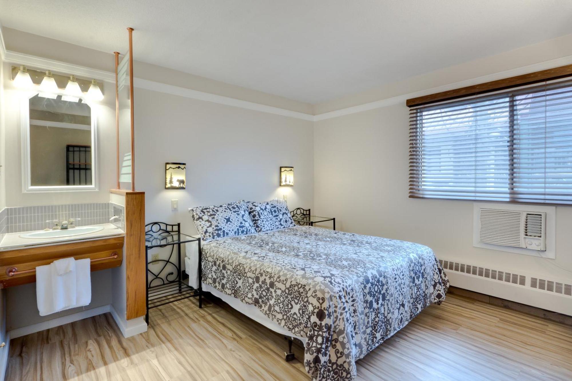 Astoria Hotel 2*