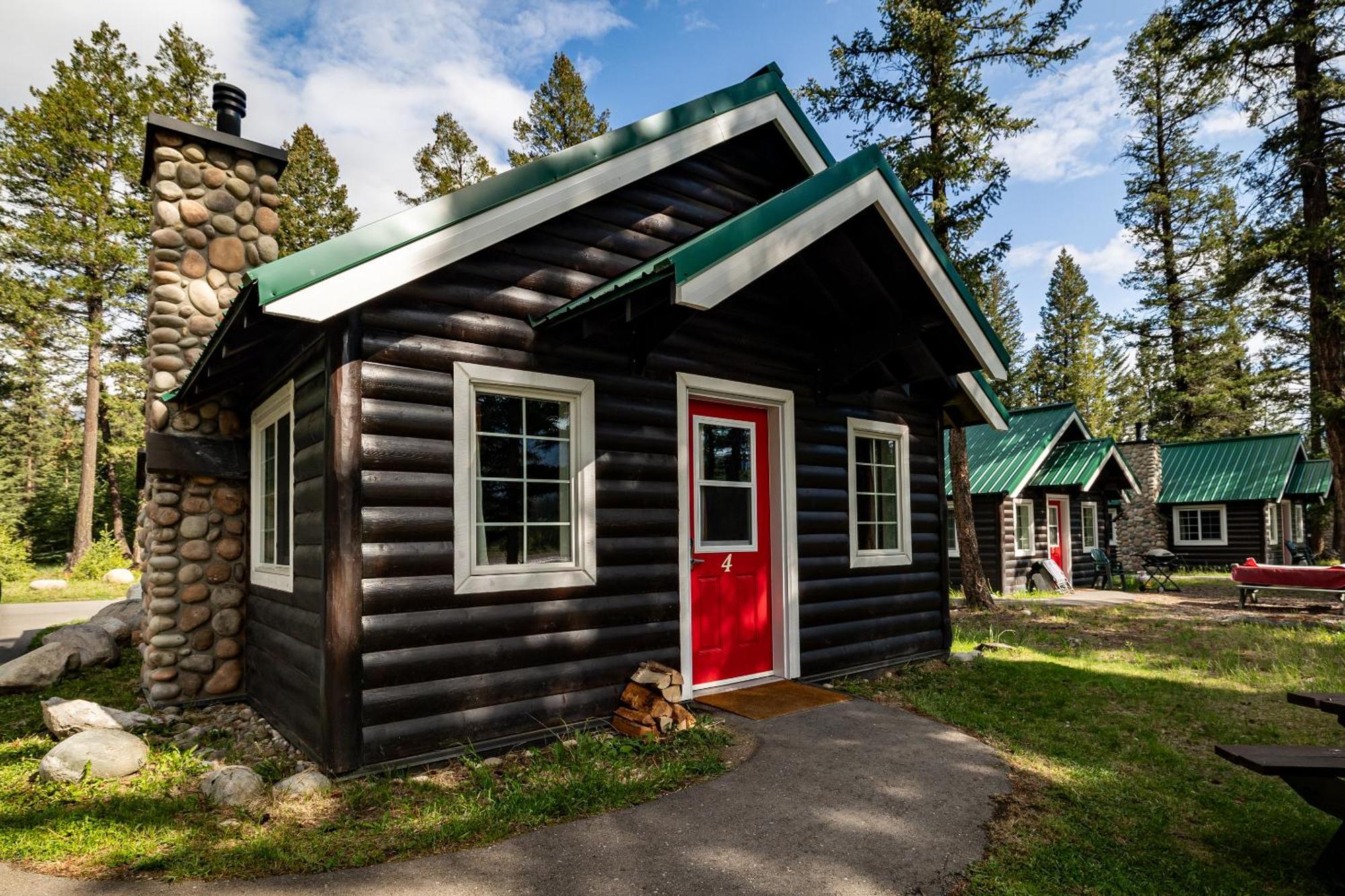 Lodge Pine Jasper