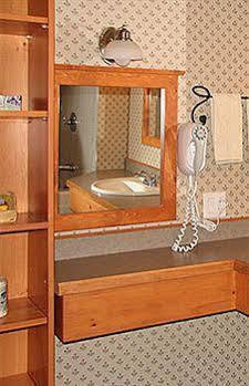 Bear Hill Lodge