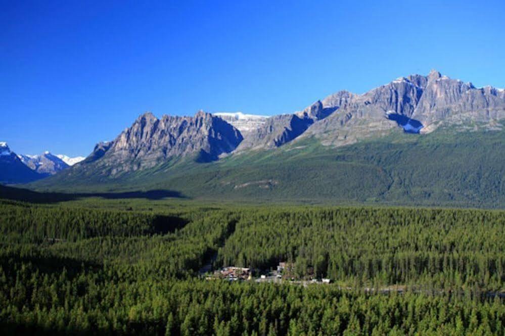 Lodge Sunwapta Falls Rocky Mountain *