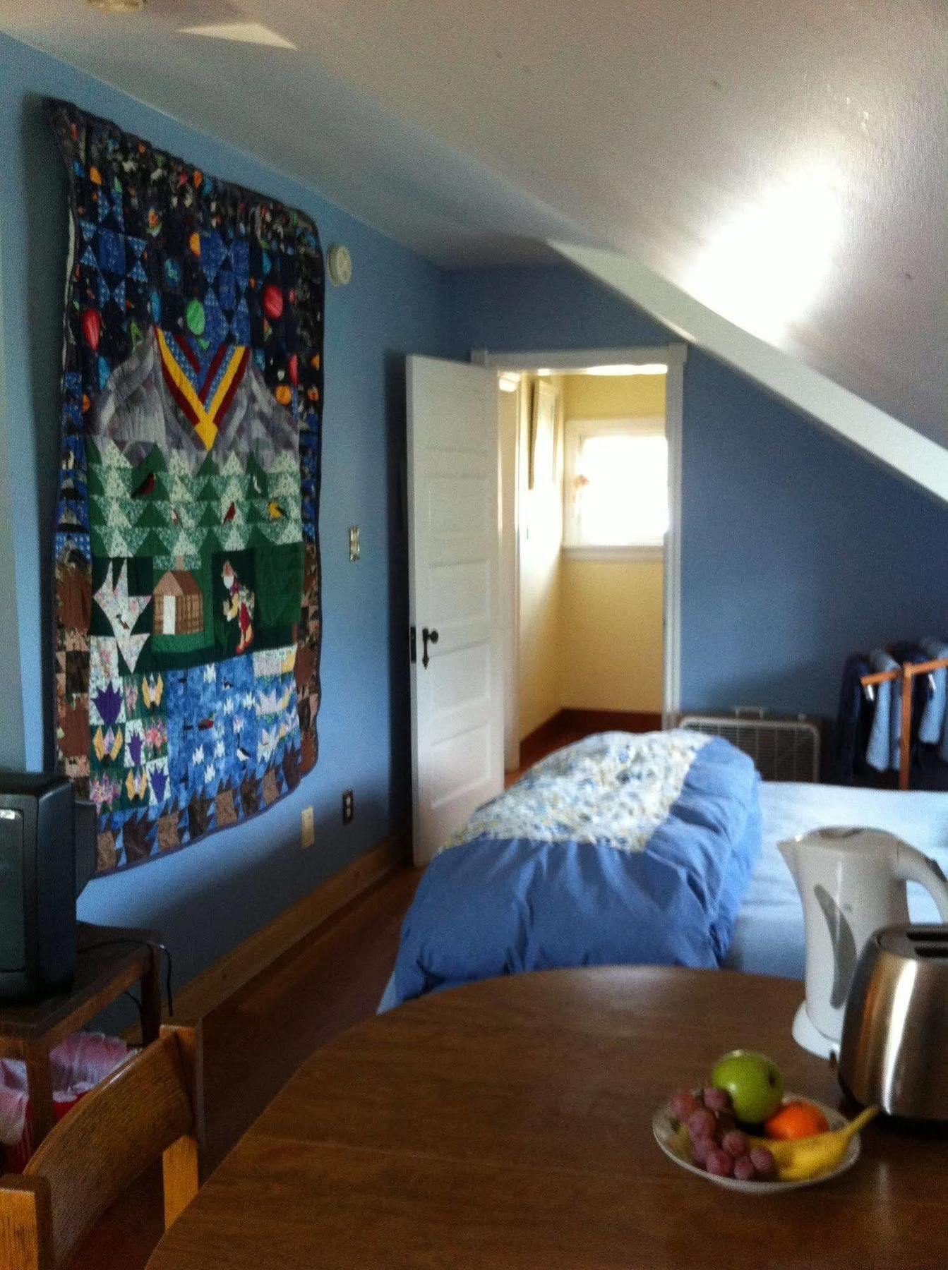 Elevate Calla's Palace Bed & Breakfast 2*