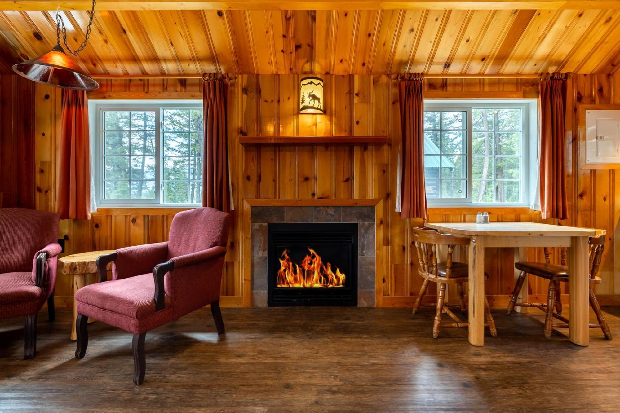 Pine Lodge Jasper