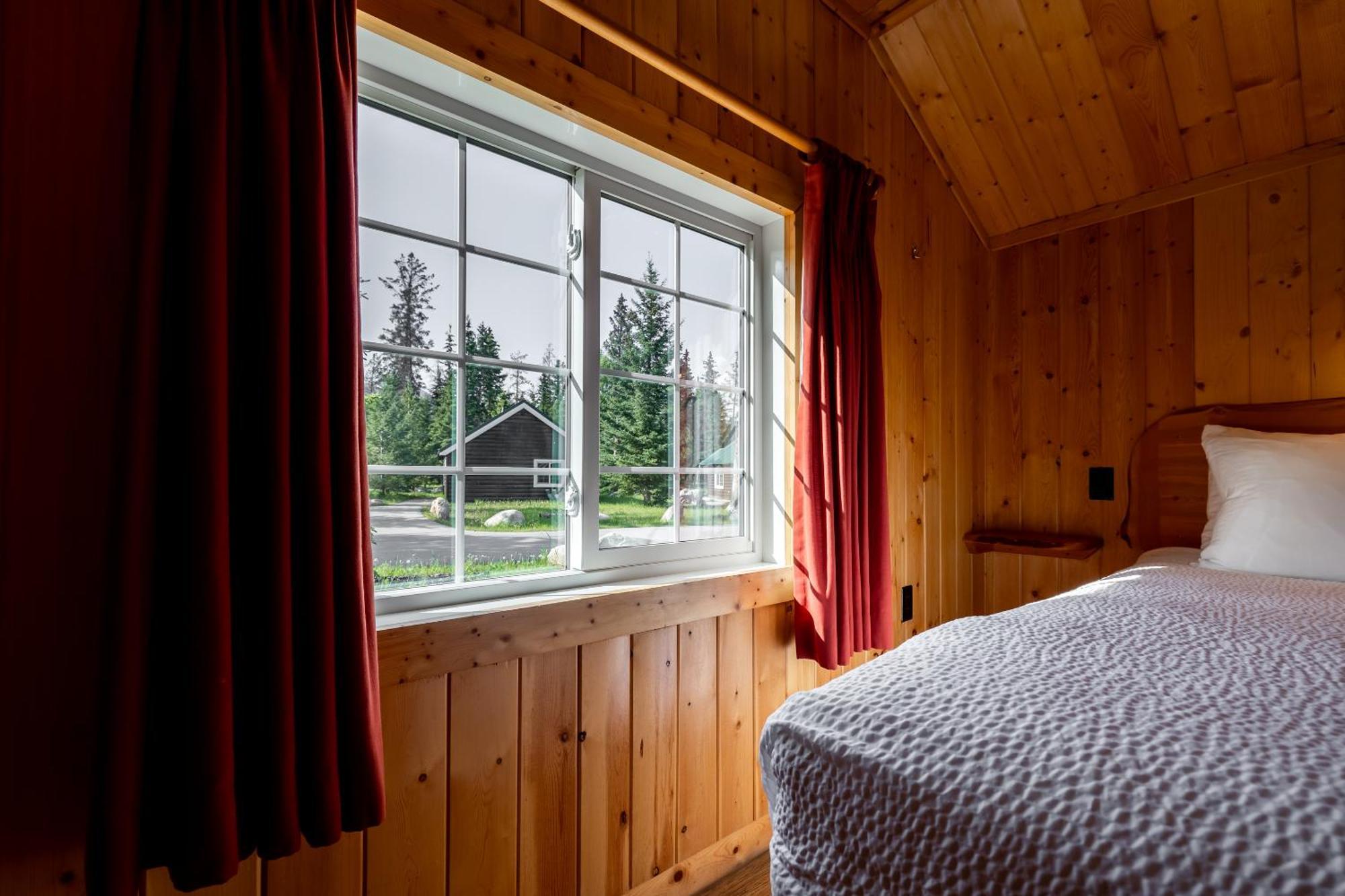 Pine Lodge Jasper